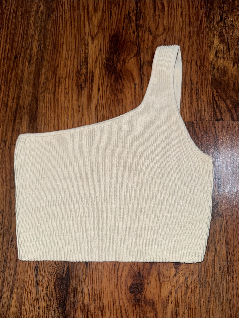 Babaton Asymmetric One-Shoulder Ribbed Crop Top in Cream 2.R2